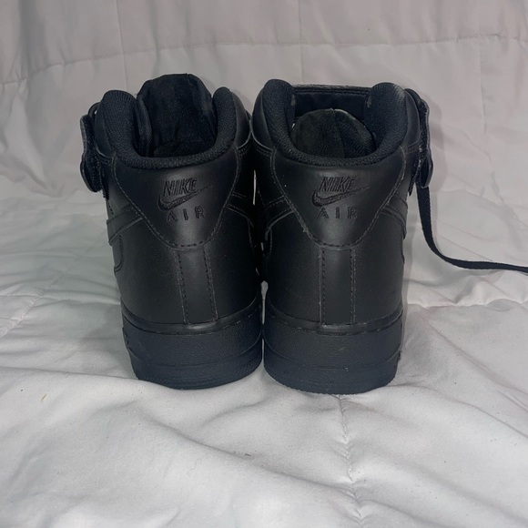 Brand new black high top air force 1 - Picture 3 of 5